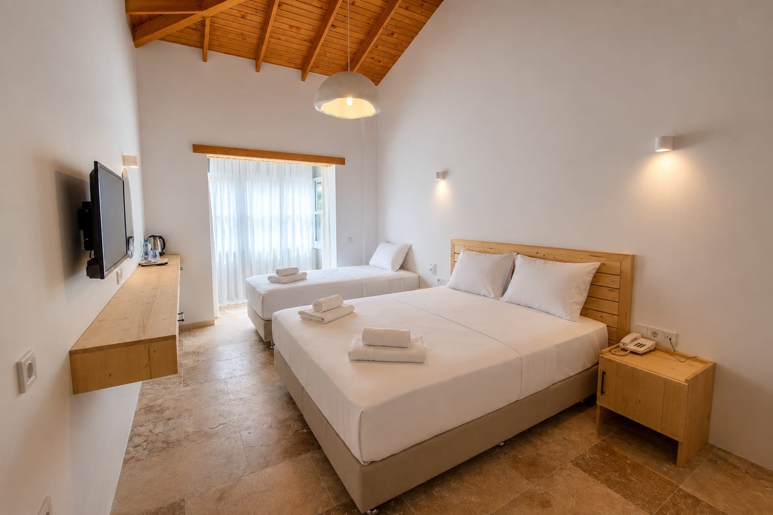 Mia Storia Alaçatı Cumbalı Loft Oda